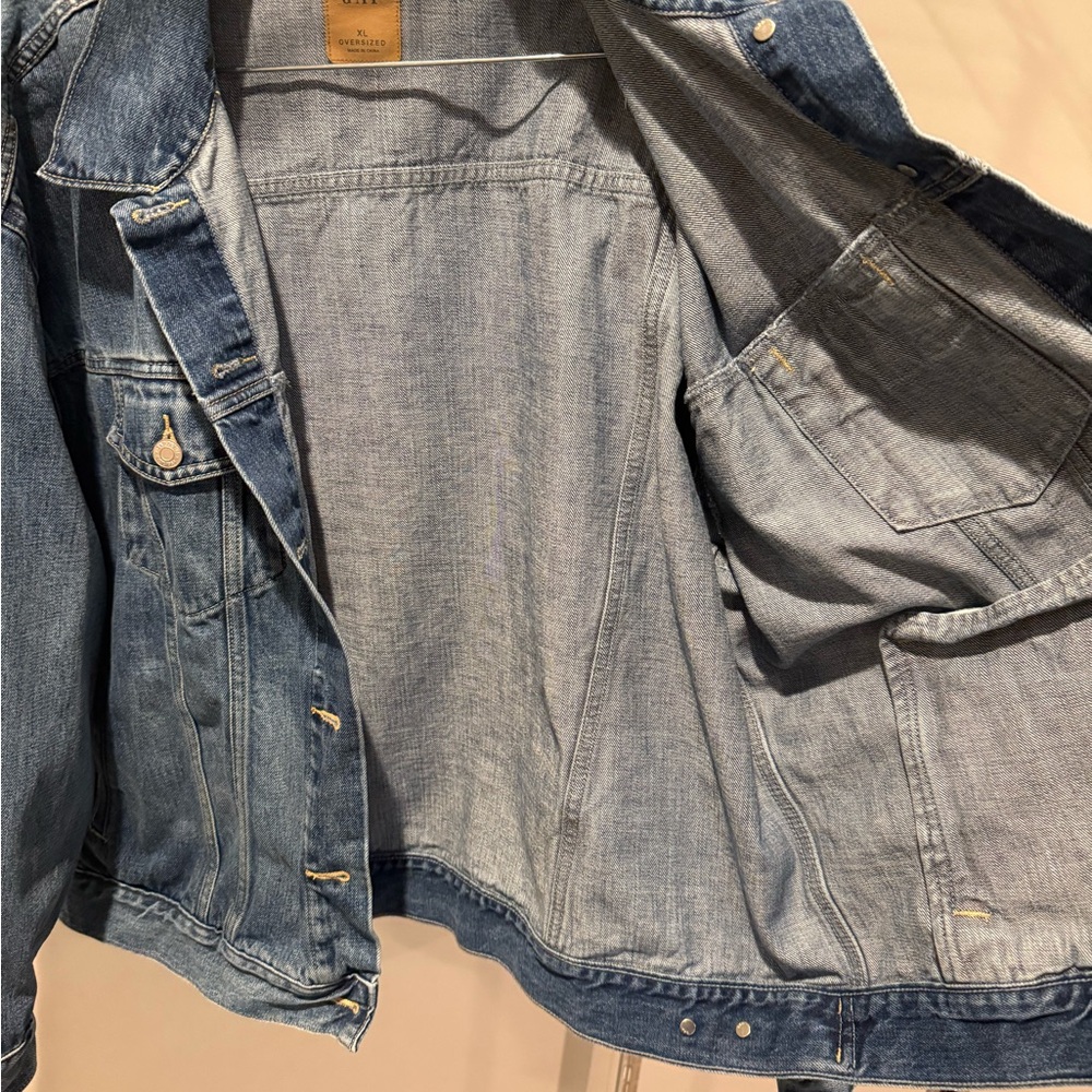 Gap Oversized Icon Denim Jacket - size XL - Picture 3 of 5
